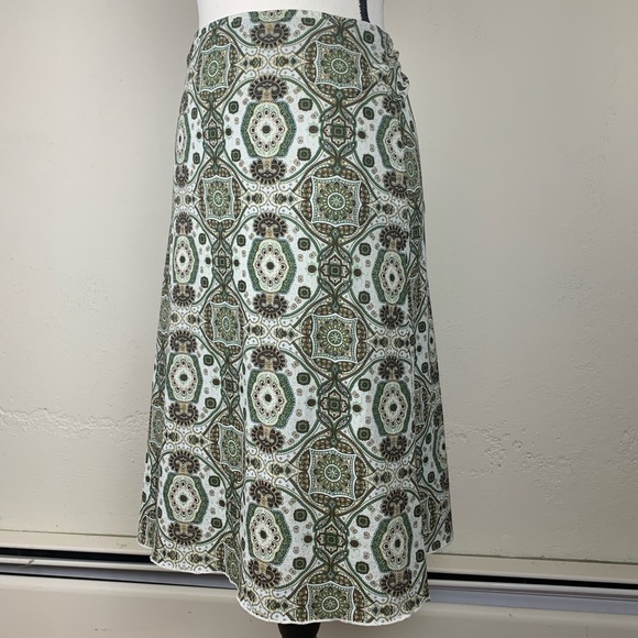 Off white pretty paisley printed mesh midi skirt - Picture 2 of 4